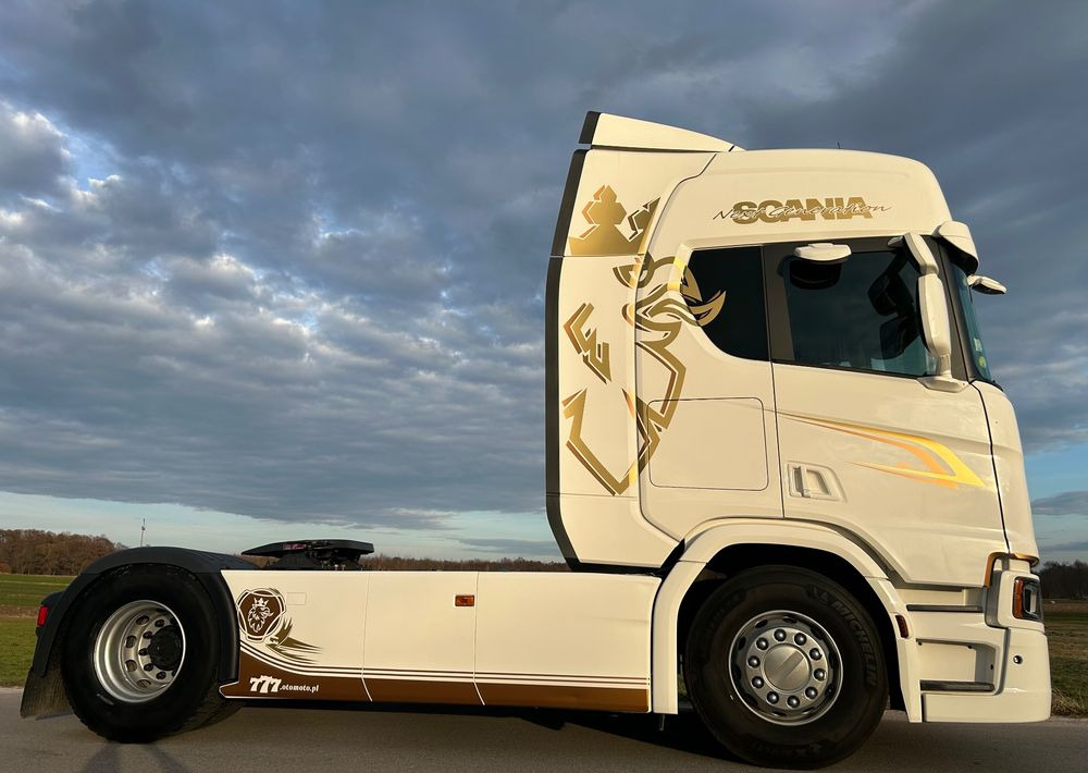 Scania R500 FULL AIR 2019 10x poduszki KLIMA POSTOJOWA / RETARDER / FULL SPOJLER / TOP STAN / od jedynego właściciela ! HYDRAULIKA spod beczki spożywczej ! / do wywrotu ruchomej podłogi beczki TOP TOP - Vilcējs: foto 4 Scania R500 FULL AIR 2019 10x poduszki KLIMA POSTOJOWA / RETARDER / FULL SPOJLER / TOP STAN / od jedynego właściciela ! HYDRAULIKA spod beczki spożywczej ! / do wywrotu ruchomej podłogi beczki TOP TOP - Vilcējs: foto 4