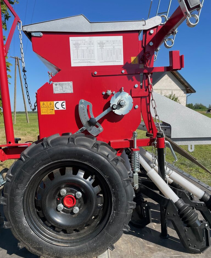 Meprozet S107T / S117T 3,0m - Sējmašīna: foto 4 Meprozet S107T / S117T 3,0m - Sējmašīna: foto 4