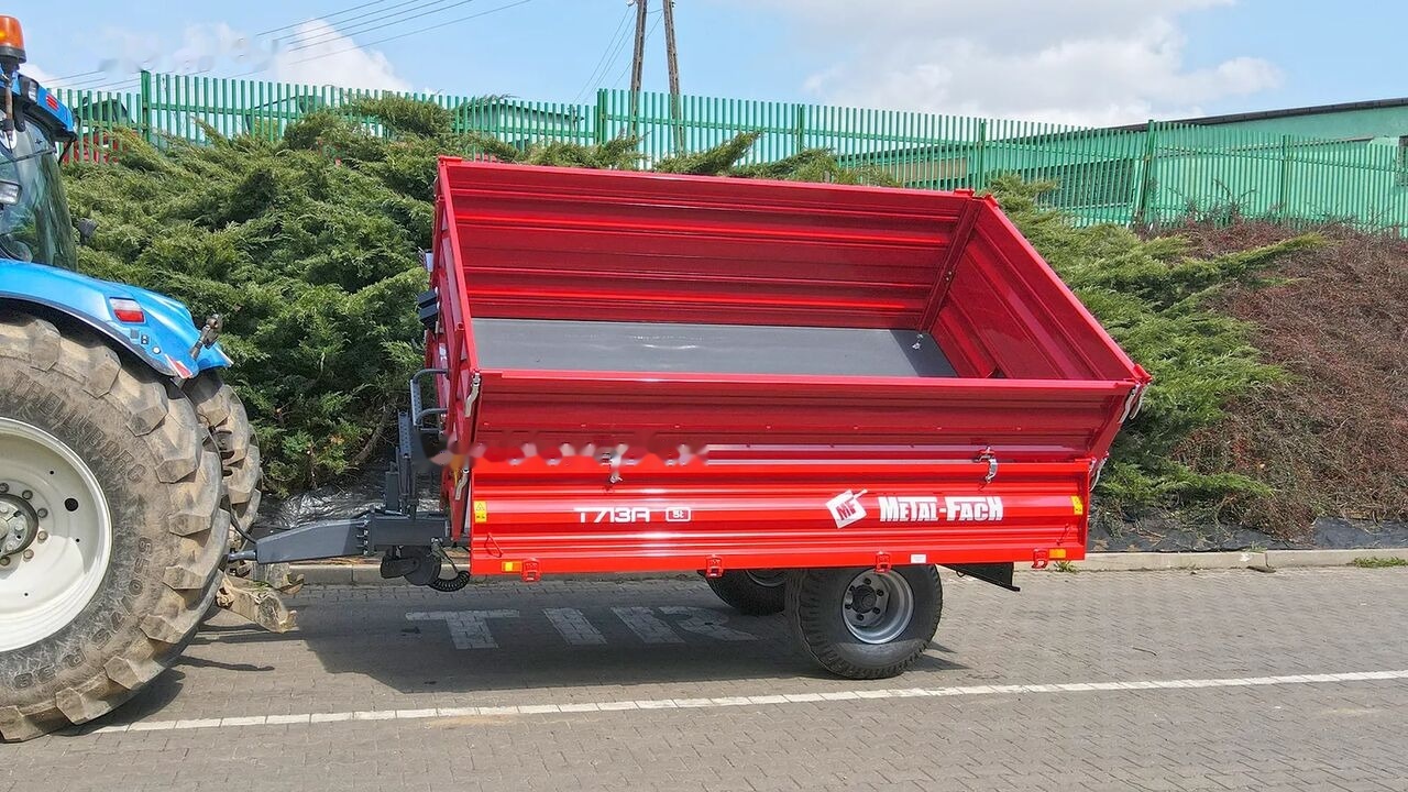 Metal-Fach T703A/1 3,8t - Lauksaimniecības piekabe: foto 4 Metal-Fach T703A/1 3,8t - Lauksaimniecības piekabe: foto 4