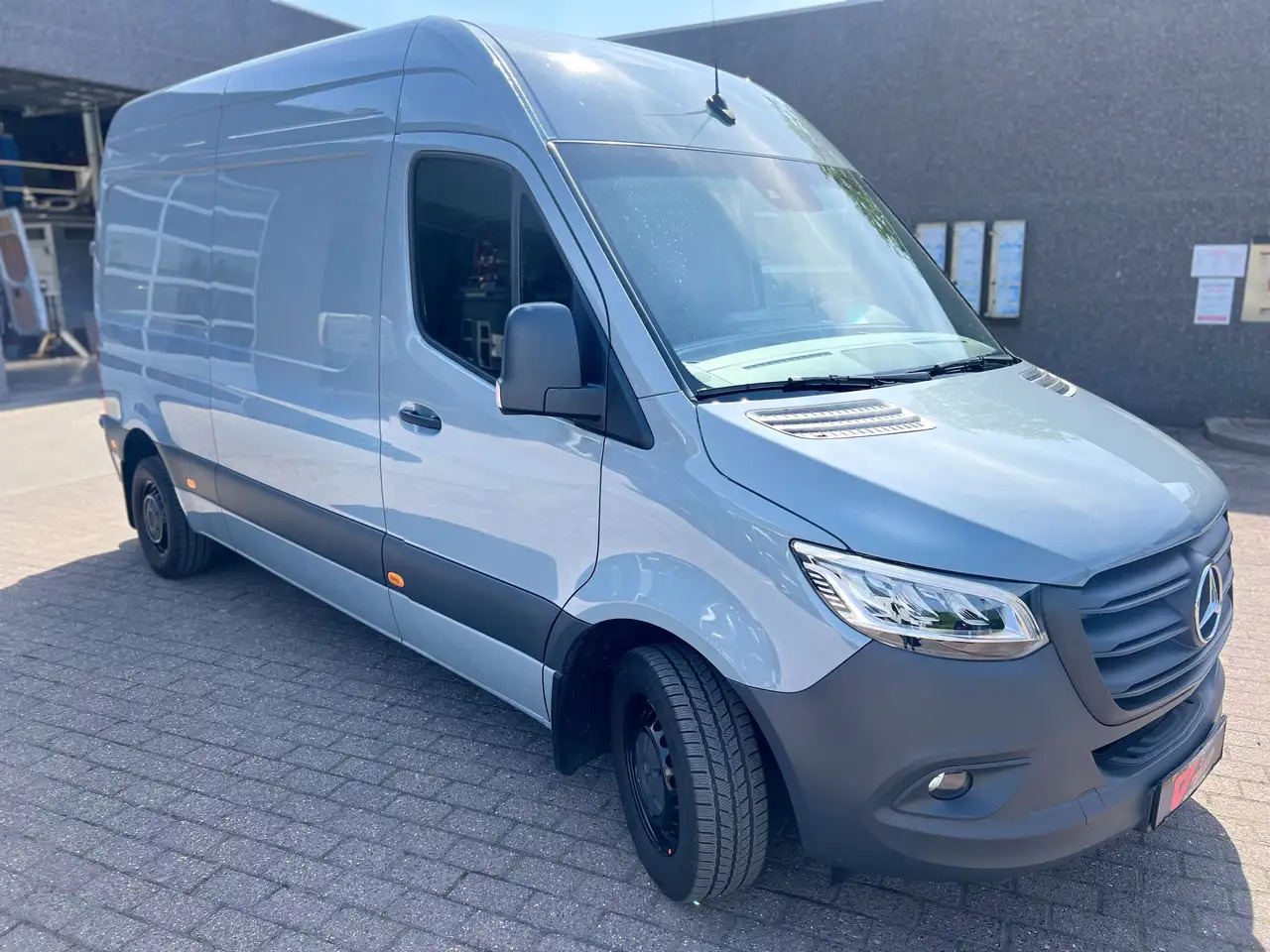 Mercedes-Benz Sprinter 315 L2H2 FWD (32.500€ex) MBUX|CARPLAY|LED - Kravas mikroautobuss, Kravas-pasažieru furgons: foto 2 Mercedes-Benz Sprinter 315 L2H2 FWD (32.500€ex) MBUX|CARPLAY|LED - Kravas mikroautobuss, Kravas-pasažieru furgons: foto 2