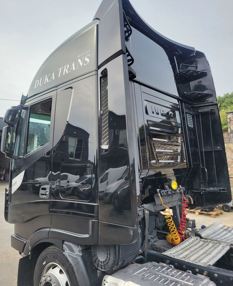 IVECO Stralis Hi-Way EEV 2017r. IVECO Iveco Stralis Hi-Way EEV 2017r. truck - Aerodinamika/ Spoileris - Kravas automašīna: foto 3 IVECO Stralis Hi-Way EEV 2017r. IVECO Iveco Stralis Hi-Way EEV 2017r. truck - Aerodinamika/ Spoileris - Kravas automašīna: foto 3