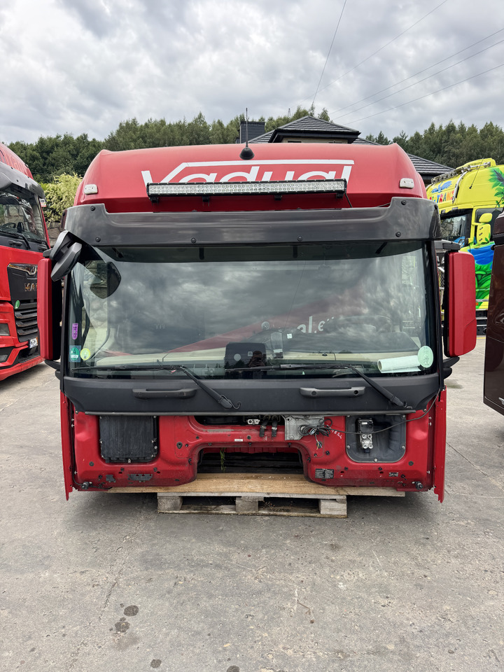 Mercedes-Benz ACTROS MP 4 2018 ROK truck - Kabīne - Kravas automašīna: foto 1 Mercedes-Benz ACTROS MP 4 2018 ROK truck - Kabīne - Kravas automašīna: foto 1