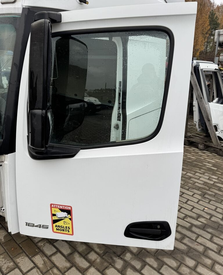 Mercedes-Benz ACTROS MP 4 LEWE truck - Durvis un rezerves daļas - Kravas automašīna: foto 1 Mercedes-Benz ACTROS MP 4 LEWE truck - Durvis un rezerves daļas - Kravas automašīna: foto 1