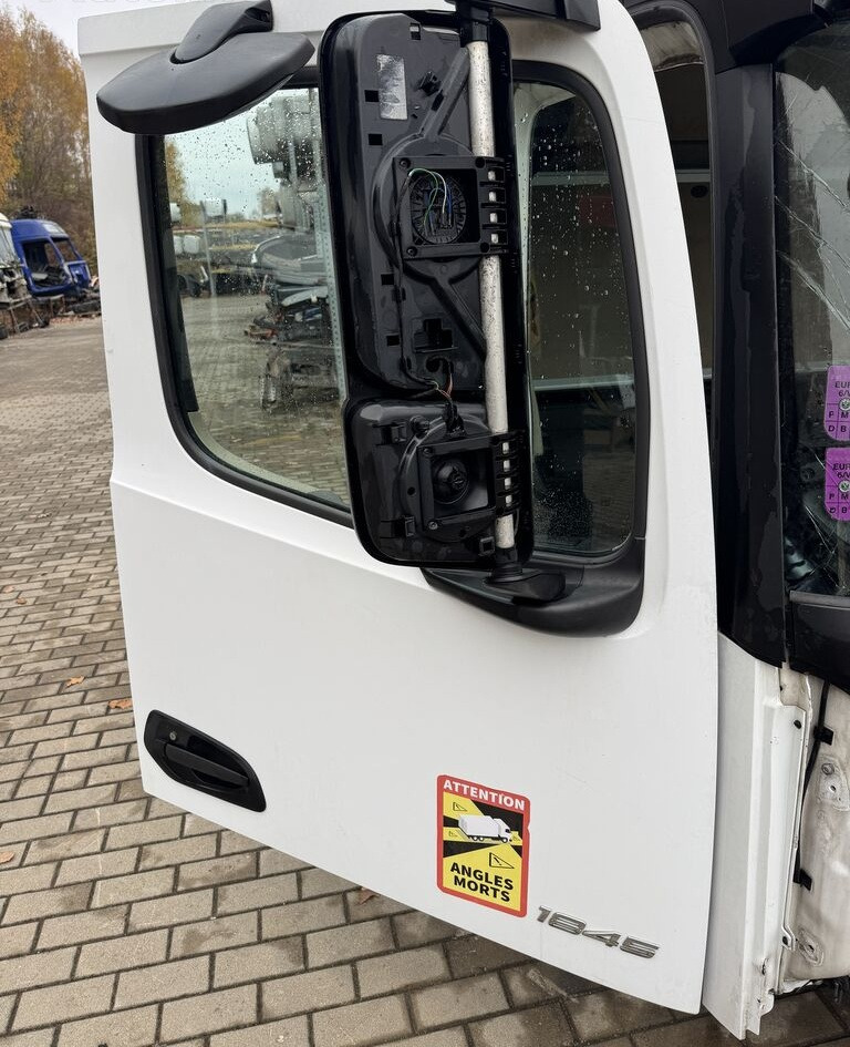Mercedes-Benz ACTROS MP 4 PRAWE truck - Durvis un rezerves daļas - Kravas automašīna: foto 1 Mercedes-Benz ACTROS MP 4 PRAWE truck - Durvis un rezerves daļas - Kravas automašīna: foto 1
