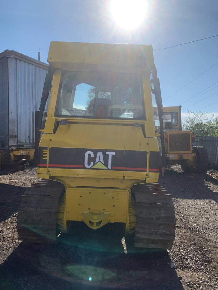 CATERPILLAR D5G - Buldozers: foto 4 CATERPILLAR D5G - Buldozers: foto 4