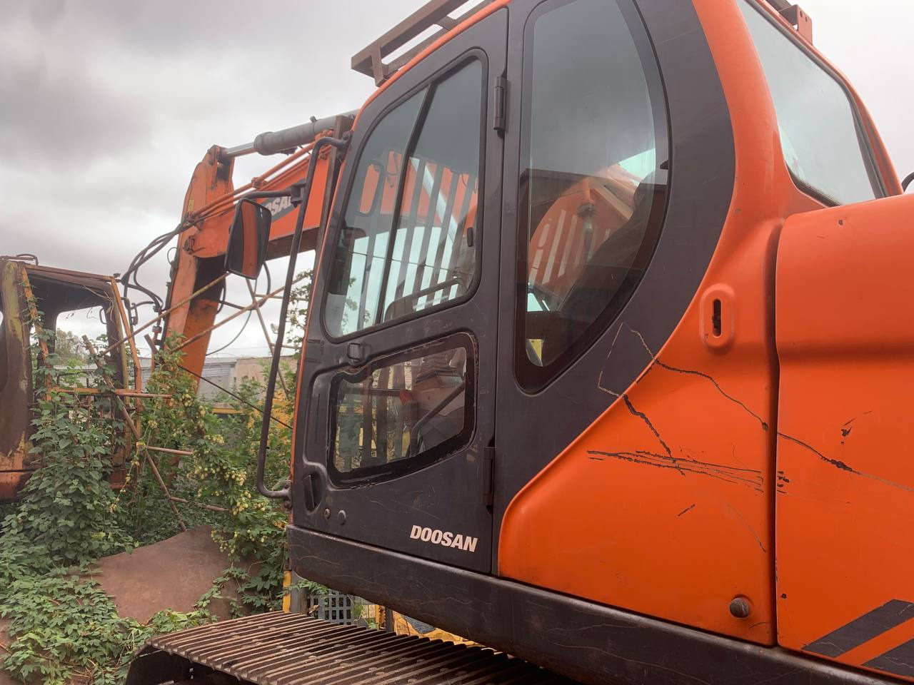 DOOSAN DX 260LCA - Kāpurķēžu ekskavators: foto 4 DOOSAN DX 260LCA - Kāpurķēžu ekskavators: foto 4