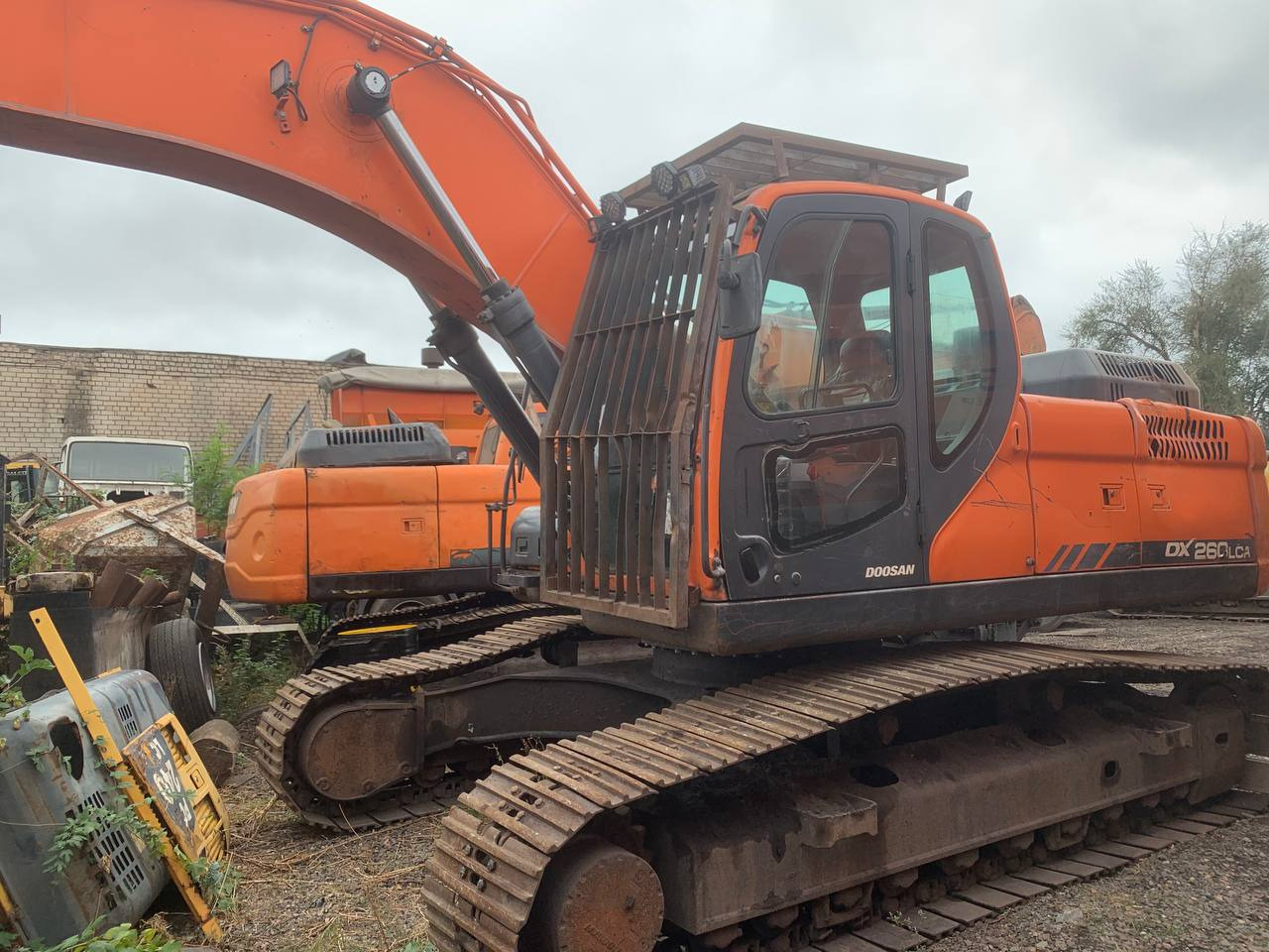 DOOSAN DX 260LCA - Kāpurķēžu ekskavators: foto 1 DOOSAN DX 260LCA - Kāpurķēžu ekskavators: foto 1