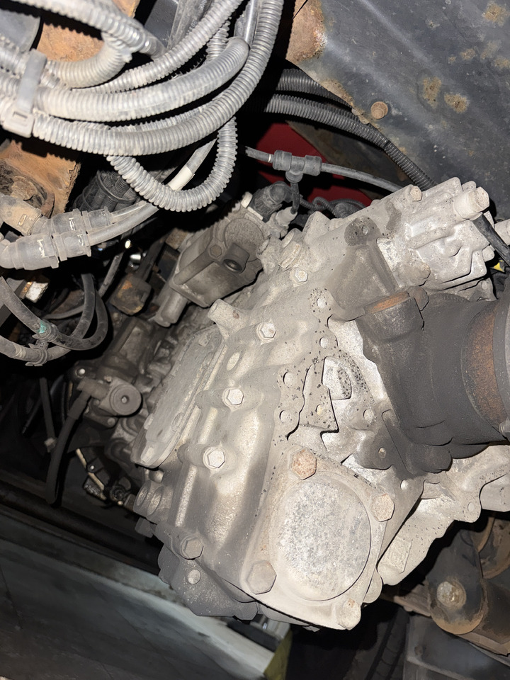 Iveco Eurocargo 9S75 - Pārnesumkārba: foto 3 Iveco Eurocargo 9S75 - Pārnesumkārba: foto 3