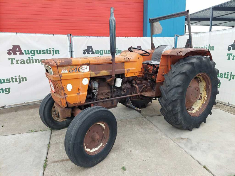 Fiat 640/8 - Traktors: foto 1 Fiat 640/8 - Traktors: foto 1
