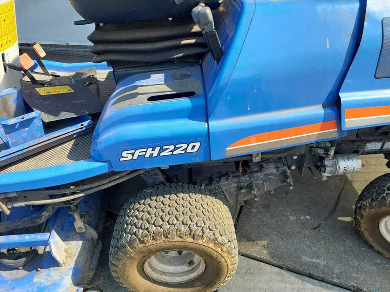 Iseki SFH 220 - Zāles pļāvējs: foto 3 Iseki SFH 220 - Zāles pļāvējs: foto 3