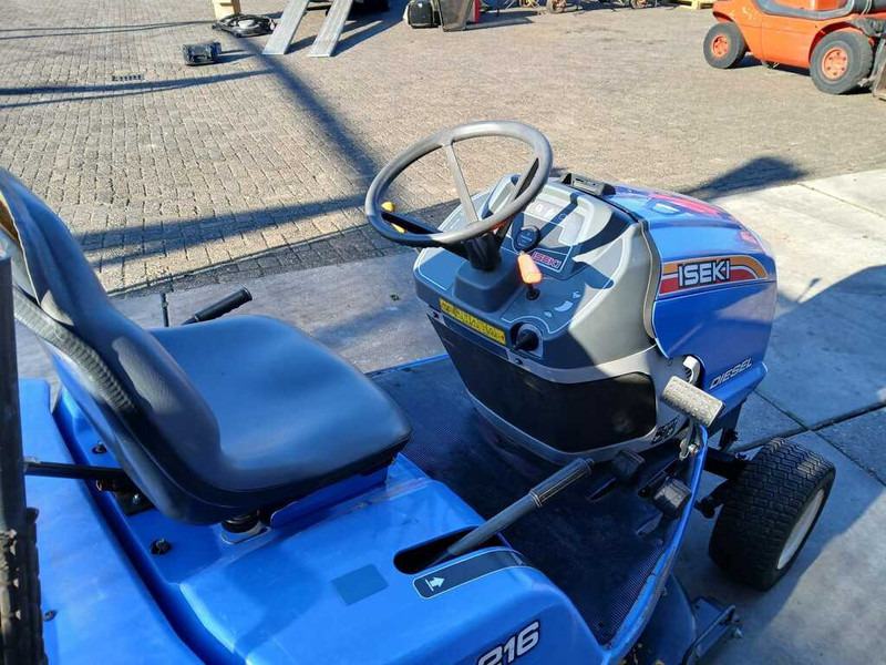 Iseki SXG 216 - Zāles pļāvējs: foto 5 Iseki SXG 216 - Zāles pļāvējs: foto 5