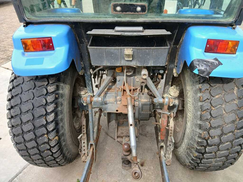 Traktors New Holland TC 27: foto 11 Traktors New Holland TC 27: foto 11