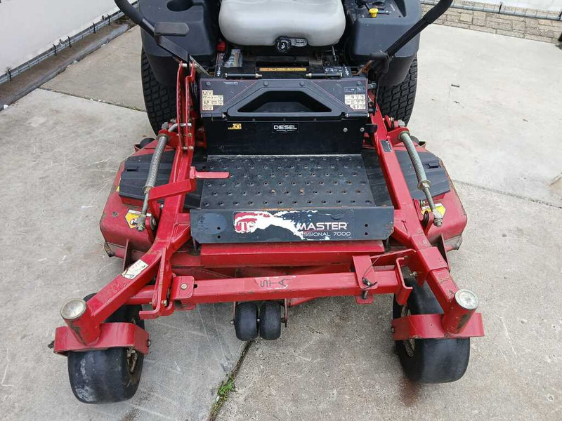 Toro Z master 7200 - Zāles pļāvējs: foto 4 Toro Z master 7200 - Zāles pļāvējs: foto 4