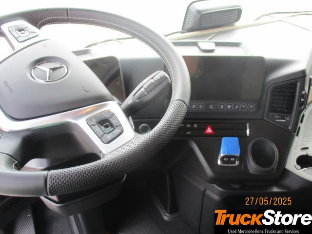 Mercedes-Benz Actros 2542 - Kravas automašīna ar tentu: foto 4 Mercedes-Benz Actros 2542 - Kravas automašīna ar tentu: foto 4