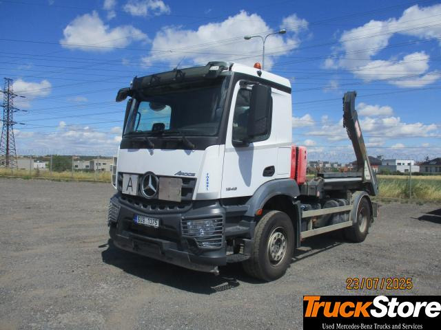 Mercedes-Benz Arocs 1846 LK - Būvgružu konteineru vedējs: foto 1 Mercedes-Benz Arocs 1846 LK - Būvgružu konteineru vedējs: foto 1
