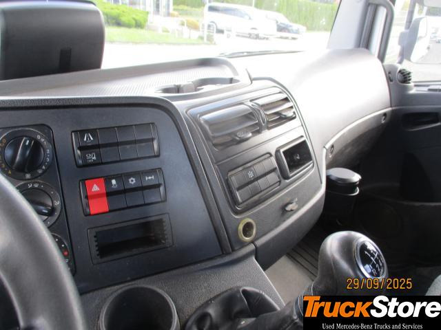 Mercedes-Benz Atego 916 - Pacēlājs ar āķi: foto 2 Mercedes-Benz Atego 916 - Pacēlājs ar āķi: foto 2