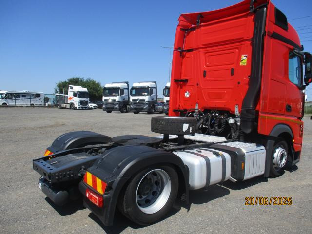 Mercedes-Benz Actros 1845 LS nRL - Vilcējs: foto 3 Mercedes-Benz Actros 1845 LS nRL - Vilcējs: foto 3