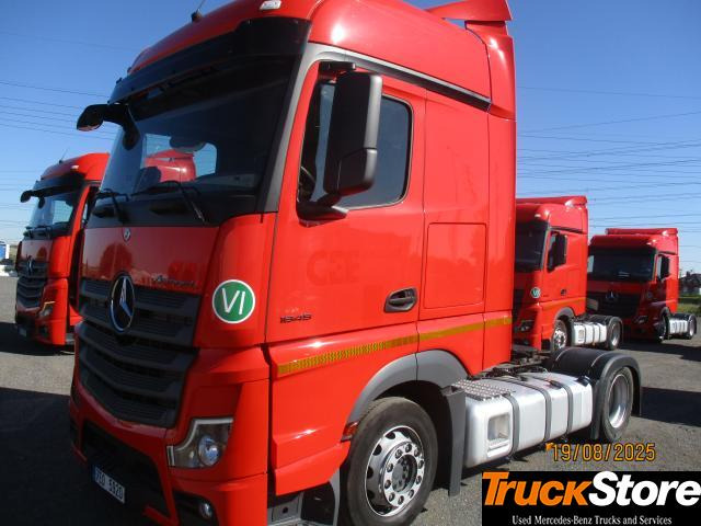 Mercedes-Benz Actros 1845 LS nRL - Vilcējs: foto 1 Mercedes-Benz Actros 1845 LS nRL - Vilcējs: foto 1