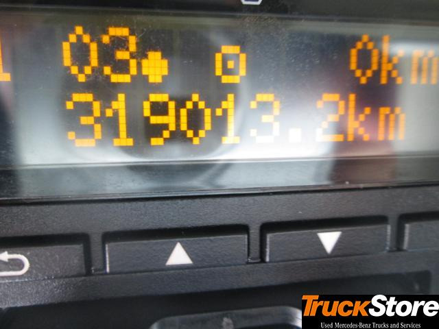 Mercedes-Benz Actros 1845 LS nRL - Vilcējs: foto 2 Mercedes-Benz Actros 1845 LS nRL - Vilcējs: foto 2