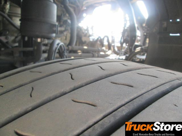 Vilcējs Mercedes-Benz Actros 1845 LS nRL: foto 6