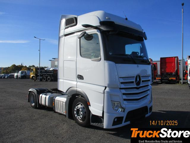 Mercedes-Benz Actros 1845 LS nRL - Vilcējs: foto 1 Mercedes-Benz Actros 1845 LS nRL - Vilcējs: foto 1