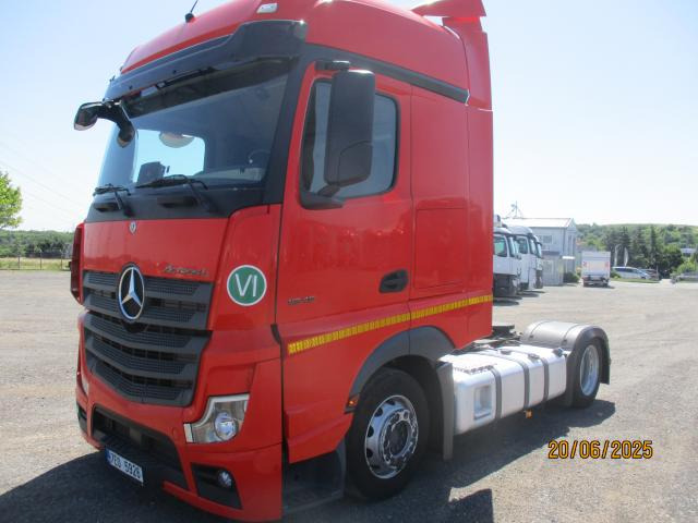 Mercedes-Benz Actros 1845 LS nRL - Vilcējs: foto 1 Mercedes-Benz Actros 1845 LS nRL - Vilcējs: foto 1