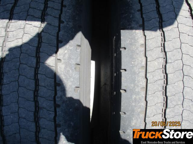 Mercedes-Benz Actros 1845 LS nRL - Vilcējs: foto 5 Mercedes-Benz Actros 1845 LS nRL - Vilcējs: foto 5
