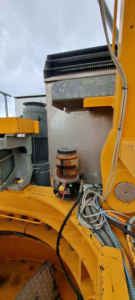 Liebherr 250EC B12Lit - Torņa celtnis: foto 2 Liebherr 250EC B12Lit - Torņa celtnis: foto 2
