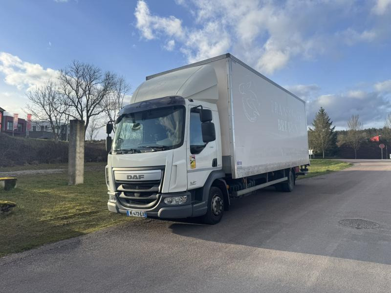 DAF LF 210 FA - Kravas automašīna ar slēgto virsbūvi: foto 4 DAF LF 210 FA - Kravas automašīna ar slēgto virsbūvi: foto 4