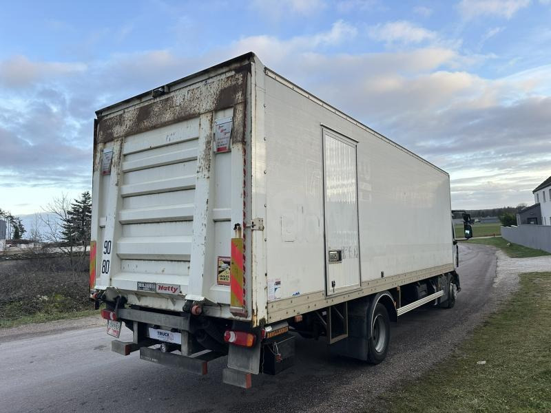 Renault Gamme D 210 - Kravas automašīna ar slēgto virsbūvi: foto 5 Renault Gamme D 210 - Kravas automašīna ar slēgto virsbūvi: foto 5