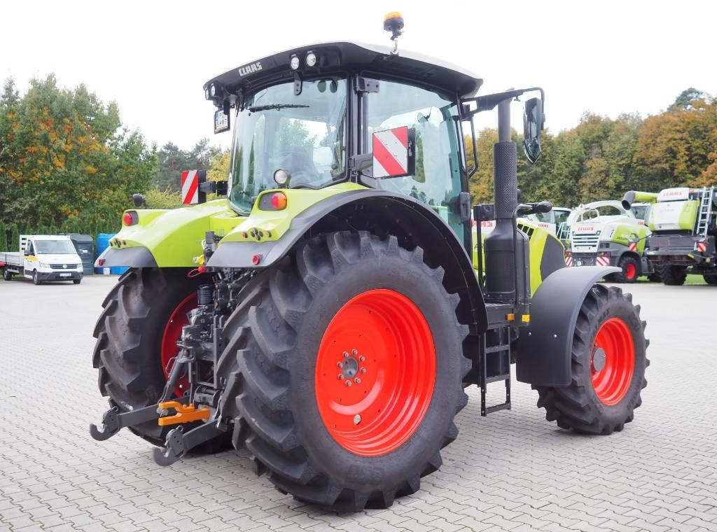 Claas Arion 610 CIS - Traktors: foto 3 Claas Arion 610 CIS - Traktors: foto 3