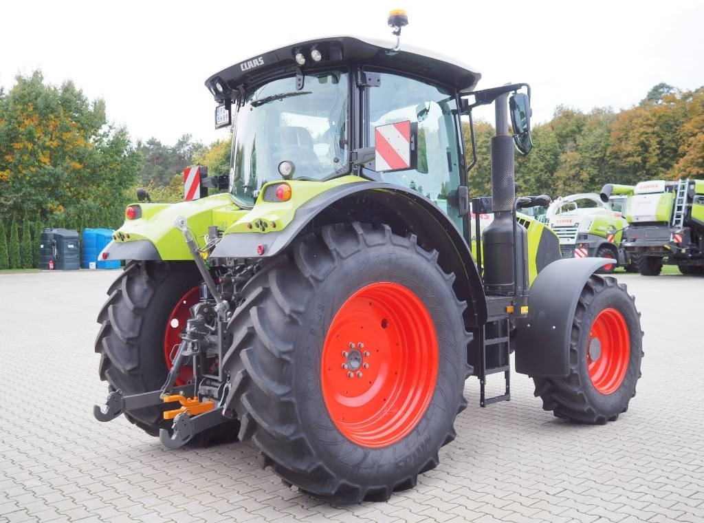 Claas Arion 610 CIS - Traktors: foto 3 Claas Arion 610 CIS - Traktors: foto 3