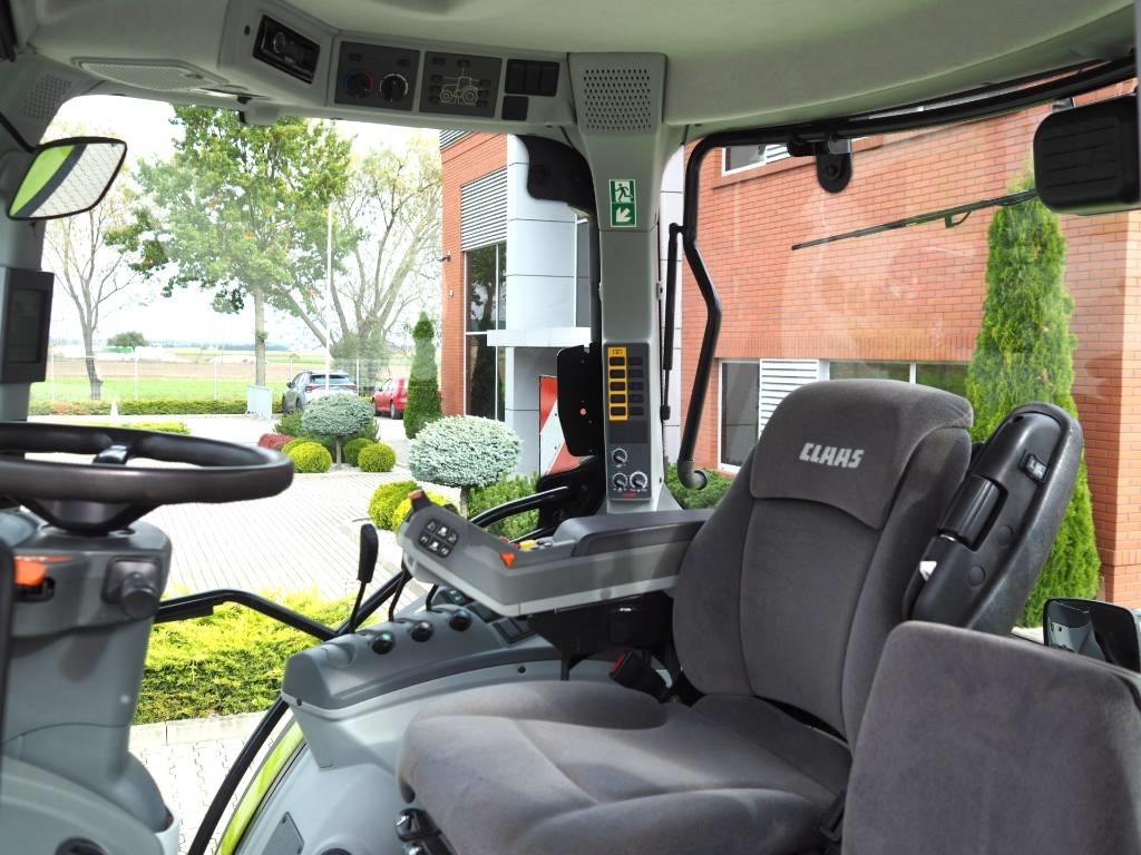 Claas Arion 610 CIS - Traktors: foto 5 Claas Arion 610 CIS - Traktors: foto 5