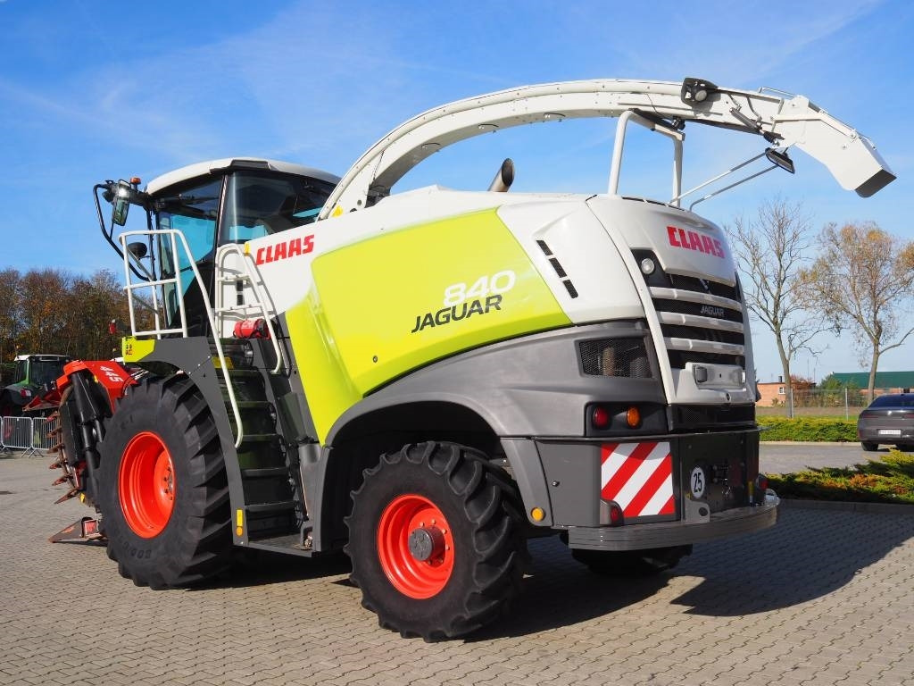 Claas Jaguar 840 4x4 + Kemper 445 - Lopbarības kombains: foto 2 Claas Jaguar 840 4x4 + Kemper 445 - Lopbarības kombains: foto 2