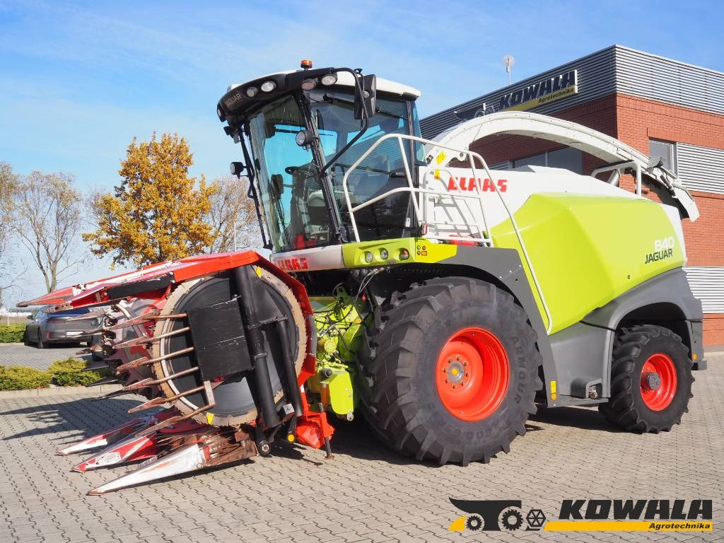 Claas Jaguar 840 4x4 + Kemper 445 - Lopbarības kombains: foto 1 Claas Jaguar 840 4x4 + Kemper 445 - Lopbarības kombains: foto 1