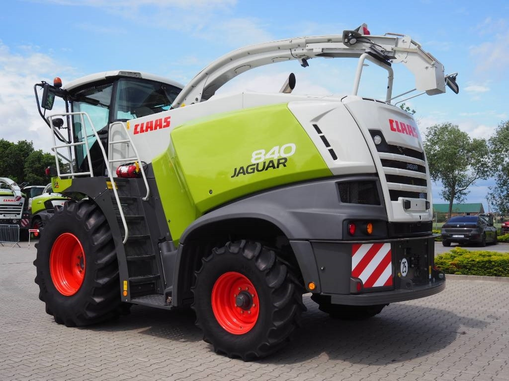 Claas Jaguar 840 - Lopbarības kombains: foto 2 Claas Jaguar 840 - Lopbarības kombains: foto 2