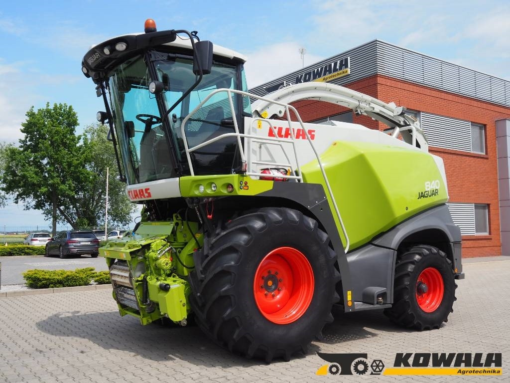 Claas Jaguar 840 - Lopbarības kombains: foto 1 Claas Jaguar 840 - Lopbarības kombains: foto 1