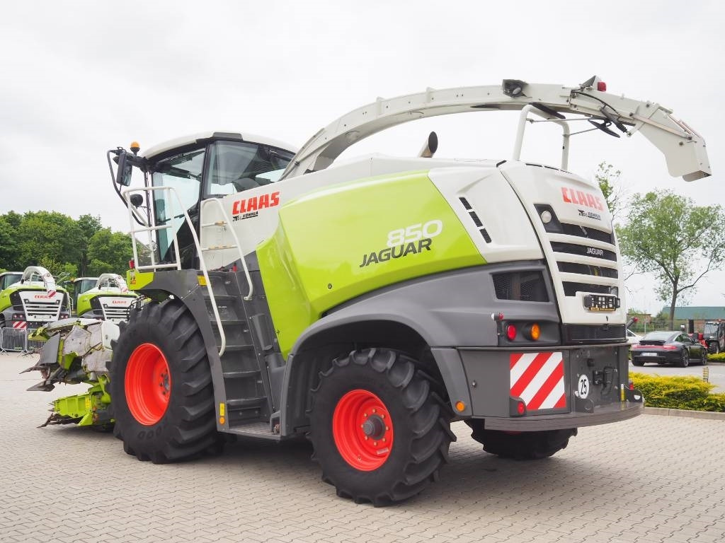 Claas Jaguar 850 + Orbis 450 - Lopbarības kombains: foto 2 Claas Jaguar 850 + Orbis 450 - Lopbarības kombains: foto 2