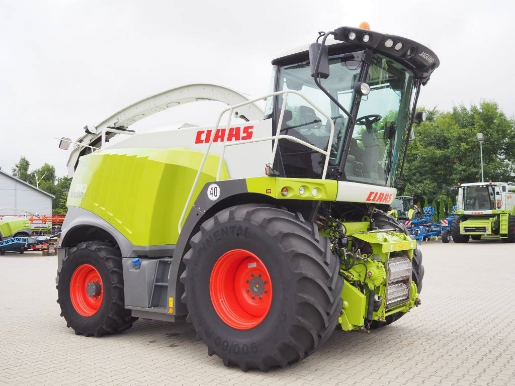 Claas Jaguar 940 4WD - Lopbarības kombains: foto 4 Claas Jaguar 940 4WD - Lopbarības kombains: foto 4