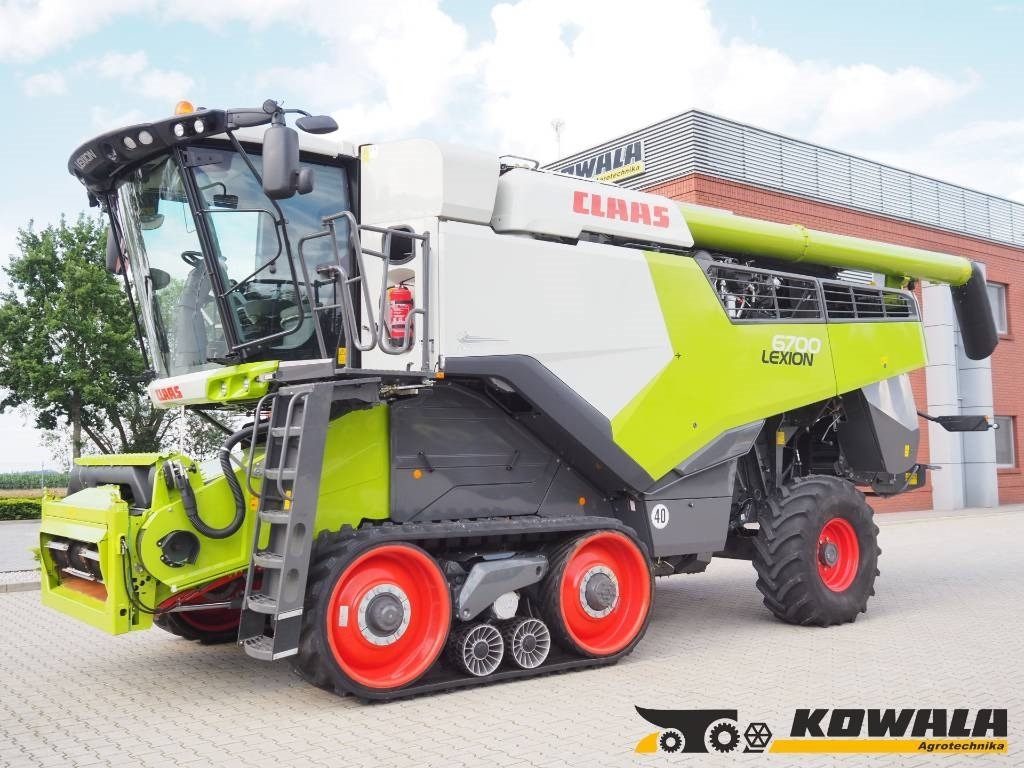 Claas Lexion 6700TT + Convio Flex 770 - Labības kombains: foto 1 Claas Lexion 6700TT + Convio Flex 770 - Labības kombains: foto 1