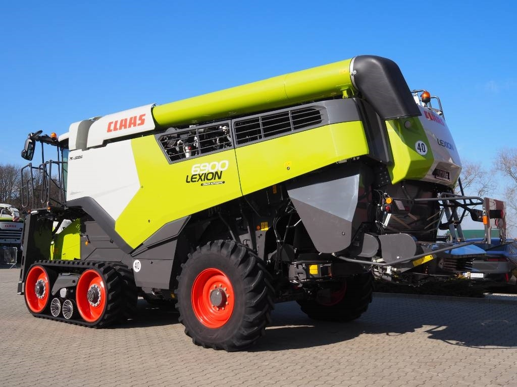 Claas Lexion 6900TT CEMOS + V930 - Labības kombains: foto 2 Claas Lexion 6900TT CEMOS + V930 - Labības kombains: foto 2