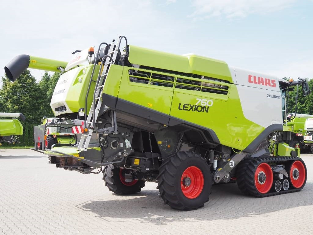 Claas Lexion 760TT + V930 - Labības kombains: foto 3 Claas Lexion 760TT + V930 - Labības kombains: foto 3