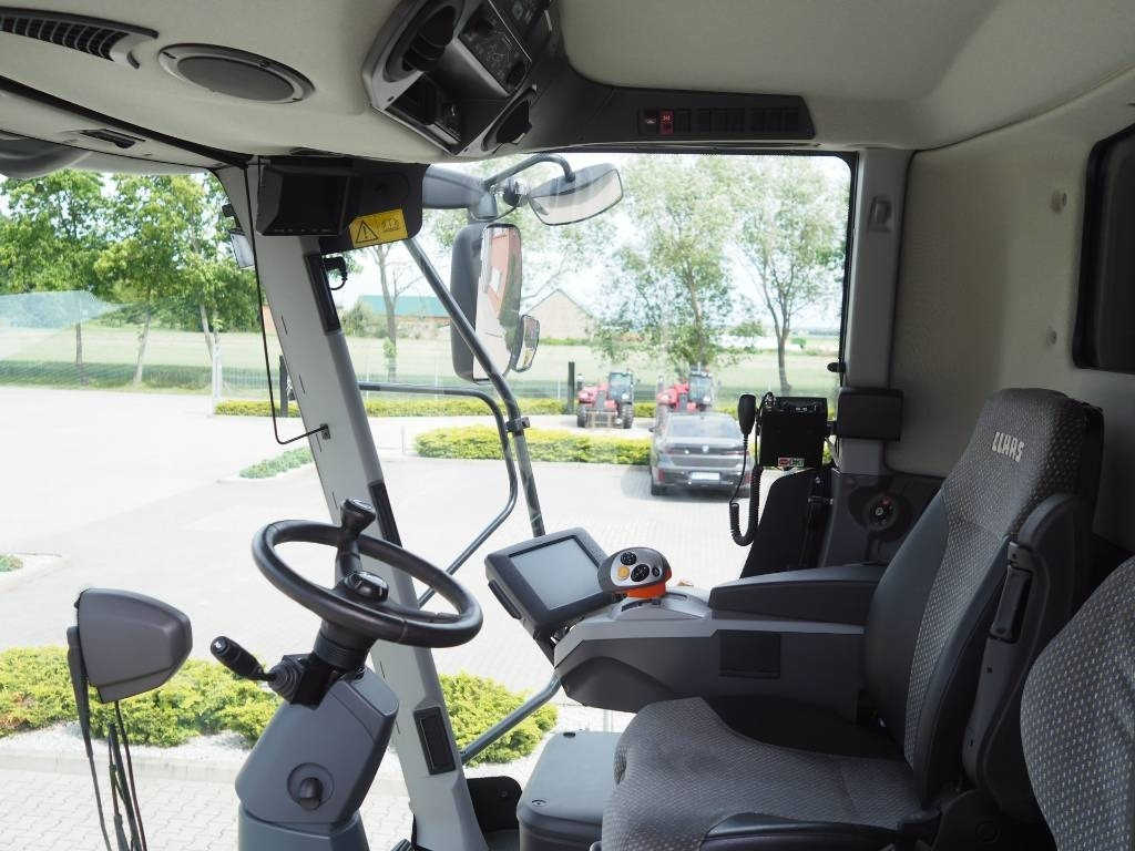 Claas Lexion 760TT + V930 - Labības kombains: foto 5 Claas Lexion 760TT + V930 - Labības kombains: foto 5