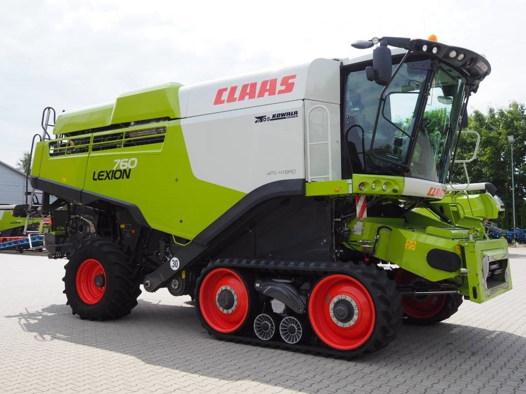 Claas Lexion 760TT + V930 - Labības kombains: foto 4 Claas Lexion 760TT + V930 - Labības kombains: foto 4