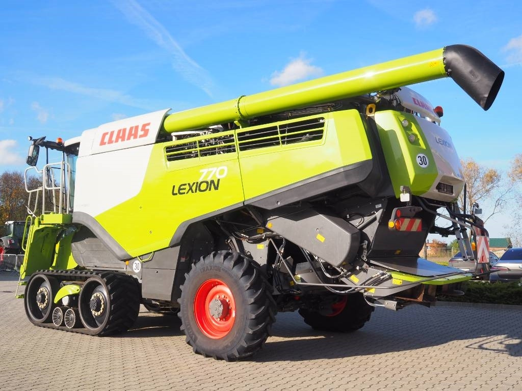 Claas Lexion 770TT 4x4 + V1200 - Labības kombains: foto 2 Claas Lexion 770TT 4x4 + V1200 - Labības kombains: foto 2