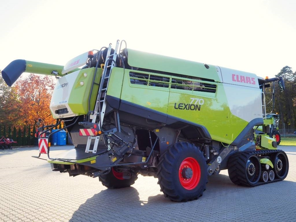 Claas Lexion 770TT 4x4 + V1200 - Labības kombains: foto 3 Claas Lexion 770TT 4x4 + V1200 - Labības kombains: foto 3