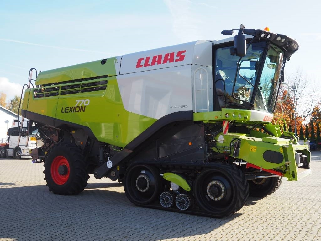 Claas Lexion 770TT 4x4 + V1200 - Labības kombains: foto 4 Claas Lexion 770TT 4x4 + V1200 - Labības kombains: foto 4