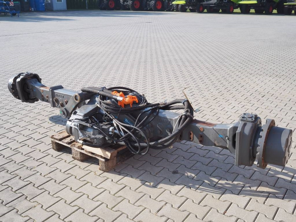 Claas Lexion / NAF rear driving axle / 4WD - Kombainu papildaprīkojums: foto 5 Claas Lexion / NAF rear driving axle / 4WD - Kombainu papildaprīkojums: foto 5