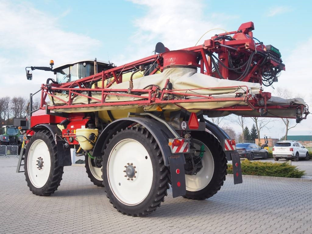 Hardi ALPHA Evo 4100i TWIN - Pašgājējmiglotājs: foto 2 Hardi ALPHA Evo 4100i TWIN - Pašgājējmiglotājs: foto 2