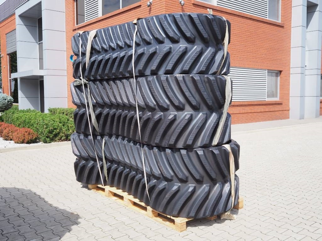 Jaunā Kāpurķēdes - Lauksaimniecības tehnika John Deere 8RX / Rubber belt / track / front / 18" / 457mm: foto 9